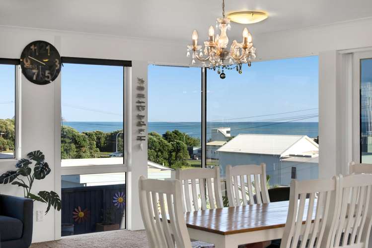 1 McLean Street Strandon_8