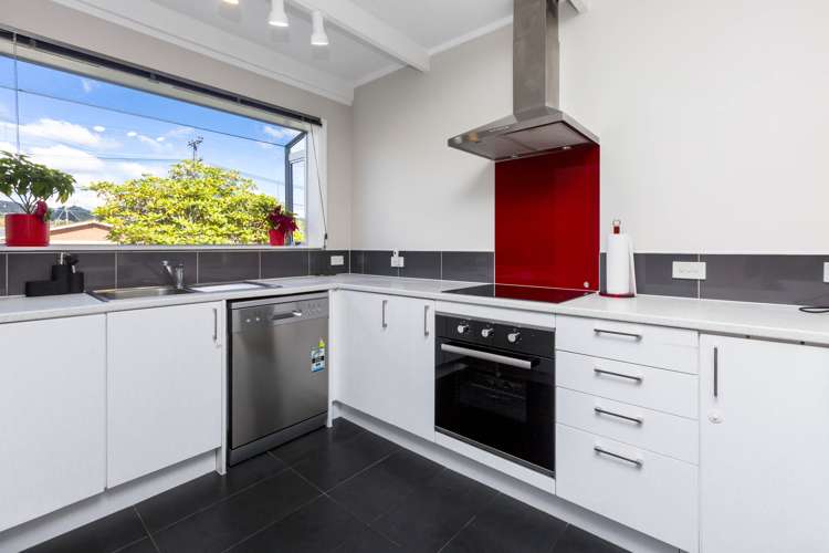 2 Oxford Crescent Ebdentown_2