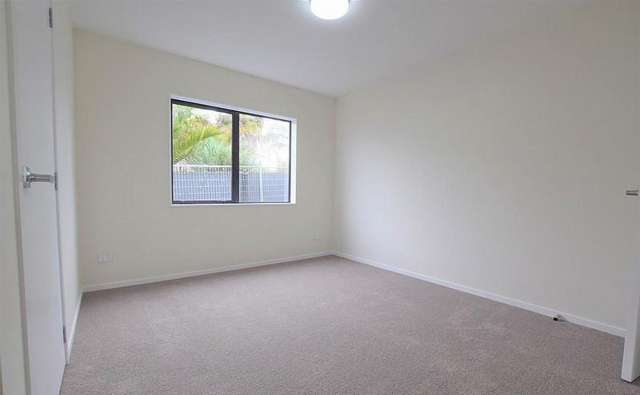 3/12 Pleasant Road Glen Eden_1