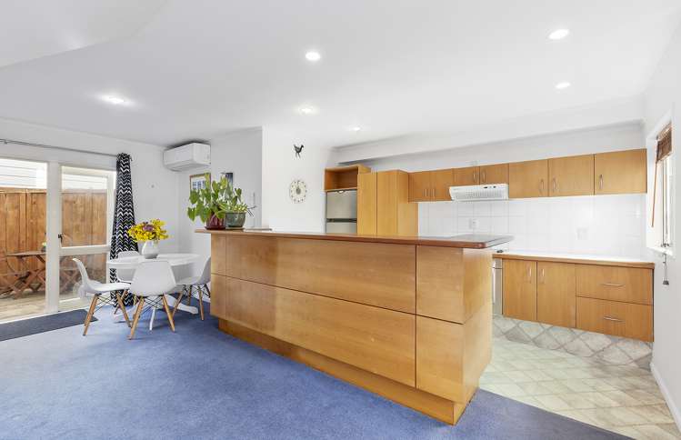 4/14A Glenmore Street Thorndon_3
