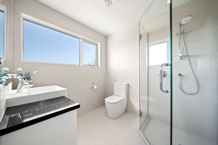 3 Remuremu Street Long Bay_16