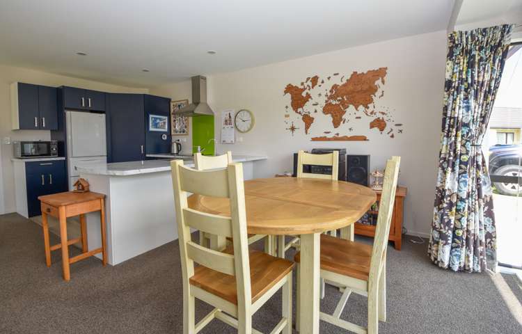 33 Ashmore Park Road Carterton_4