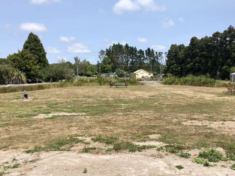 984 Kahikatea Flat Road Waitoki_10