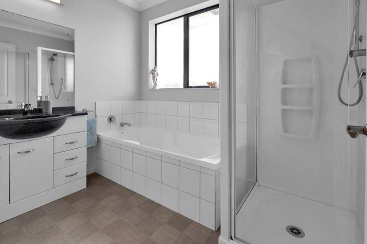 7 Ata-Mahina Way Ruakaka_17