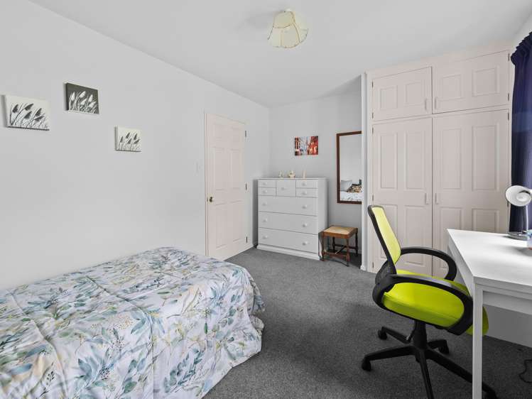 3 Falcon Drive Allenton_18