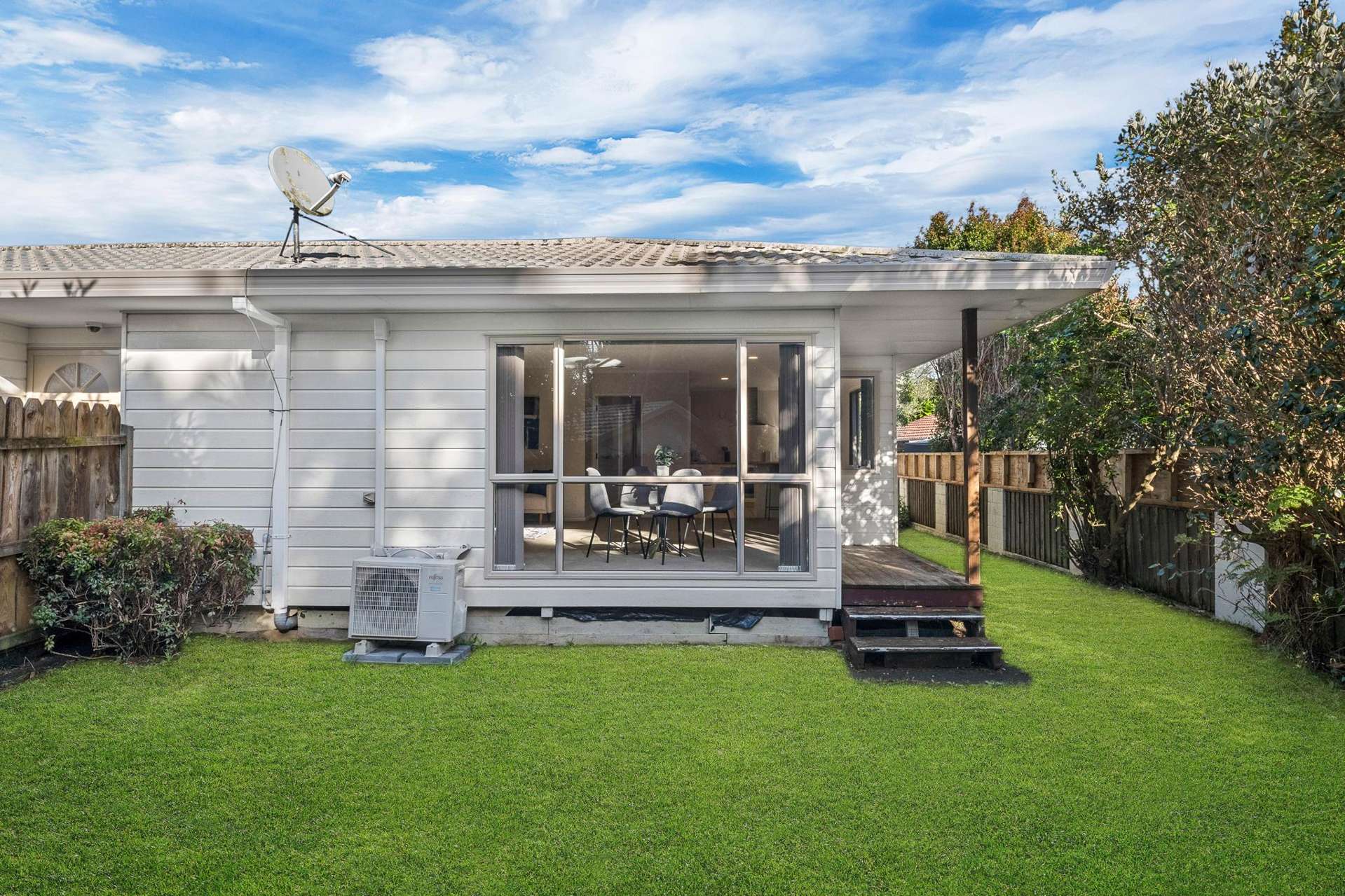 2/105 Carnoustie Drive Wattle Downs_0