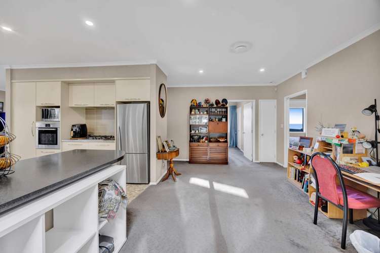 2 Heaphy Road Opunake_5