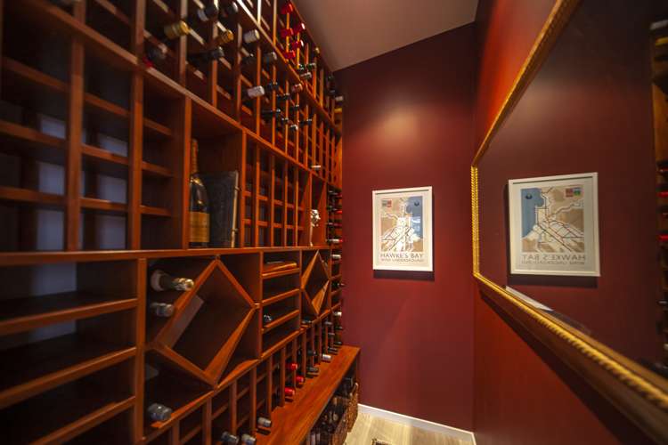 80 Kent Terrace Taradale_16