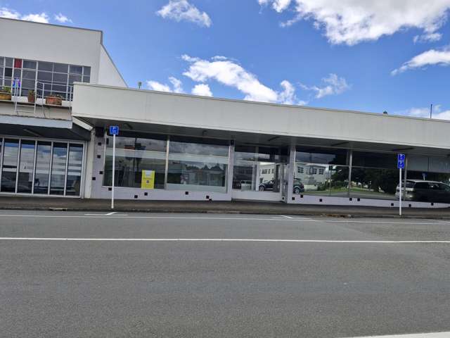 Retail/office space 125sqm