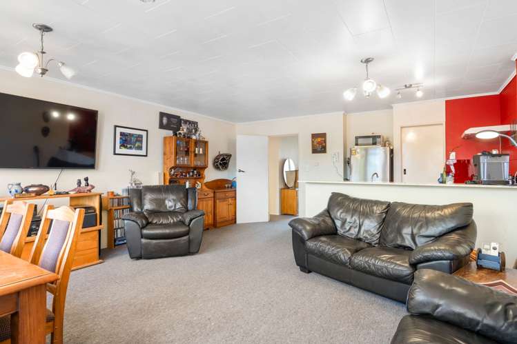 2/23a Edward Street Richmond_3