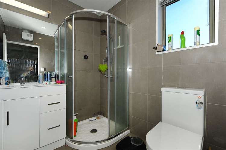 1a Cuffs Road Wainoni_6