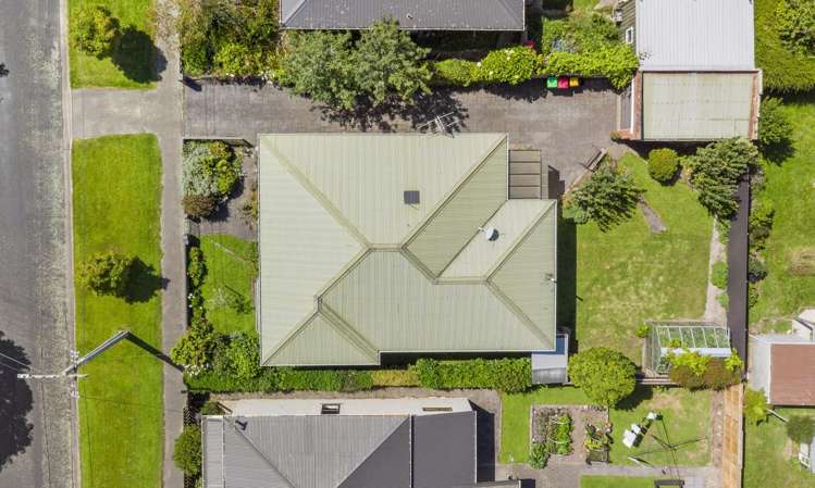 22 Ainslee Place North East Valley_27