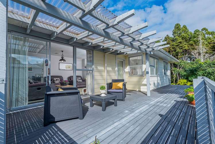 214 Glengarry Road Glen Eden_1