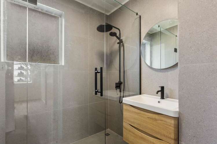 33 Castleton Street Birkdale_14