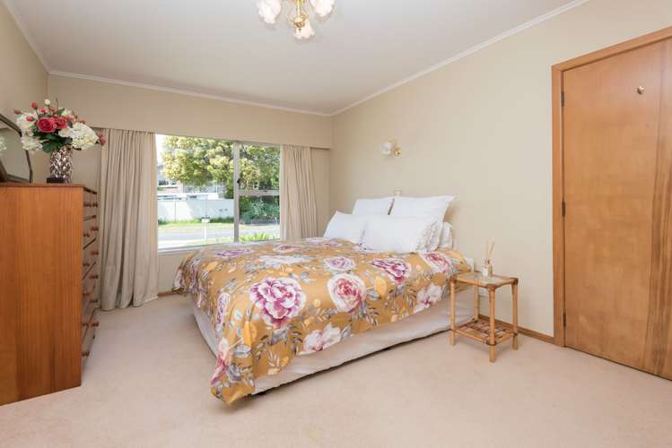 2/1 Willow Way Sunnyhills_9