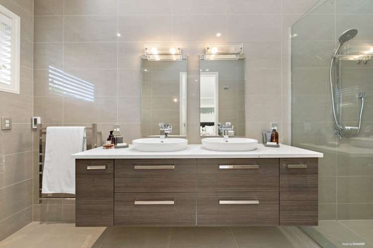 50 Pine Harbour Parade Beachlands_16