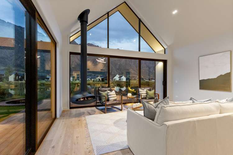 7 Centurion Court Jack's Point_24