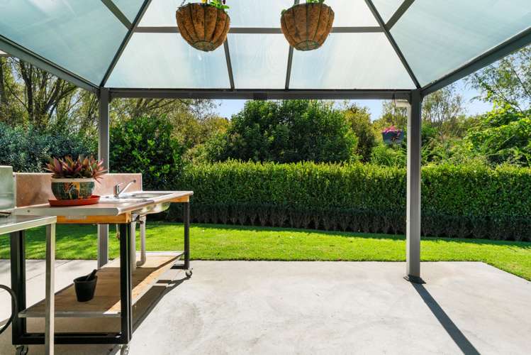 60 Fairfax Crescent Pyes Pa_2