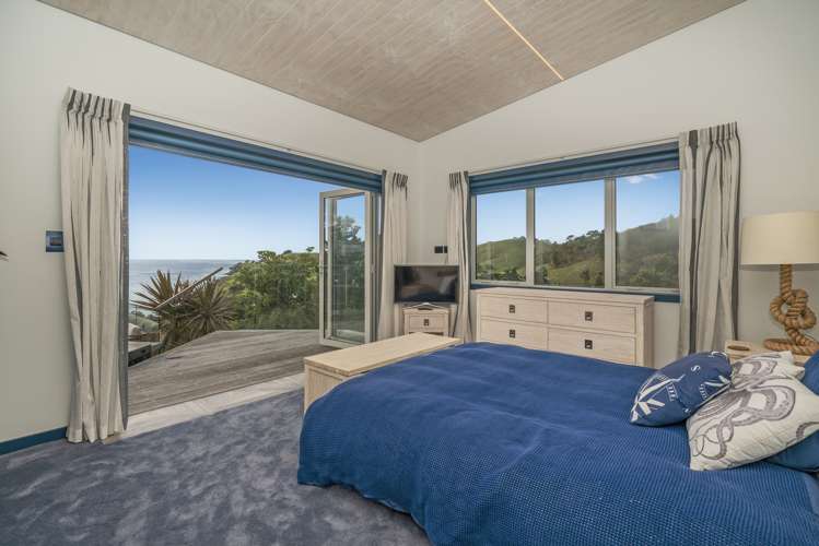 198 Pacific Ocean Slipper Island (Whakahau)_21