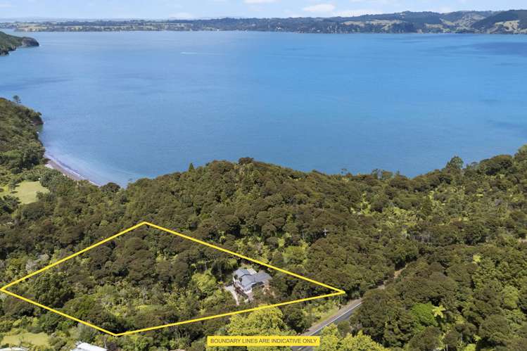 1003 Huia Road Huia_24