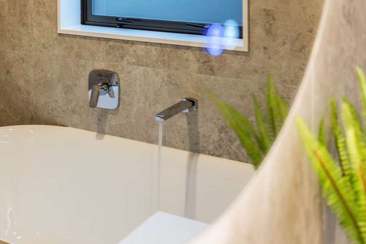 9 Tukutata Crescent Milldale_13