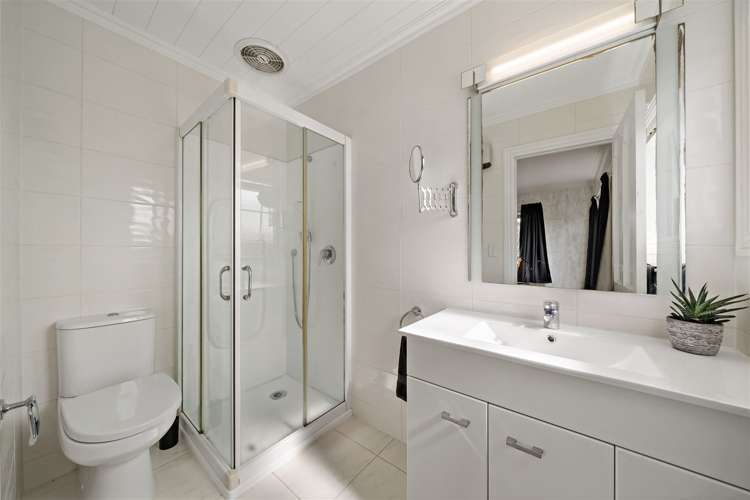 2/26 Esmonde Road Takapuna_12