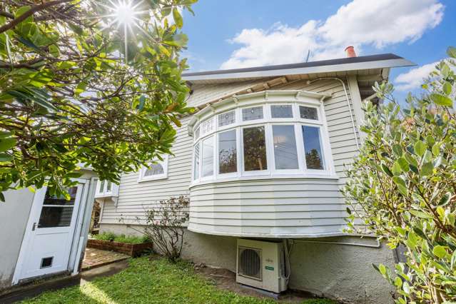 STUNNING CHARACTER. UNBEATABLE LOCATION.