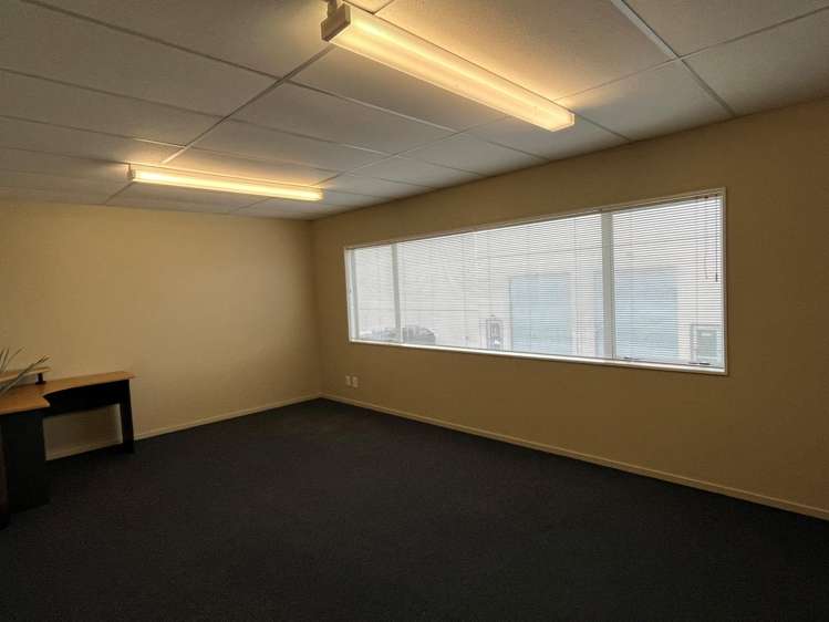 6/158 Cavendish Road Redwood_3