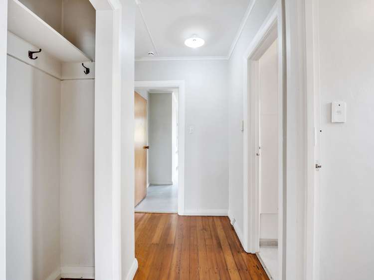 614 Featherston Street Roslyn_14