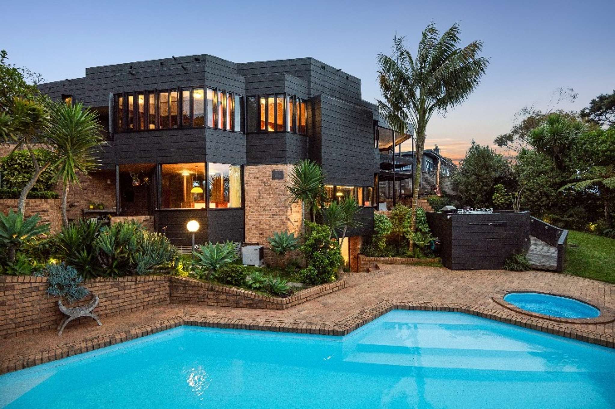 One for the fans: Legendary architect’s time capsule house hits the market with $3.45m CV