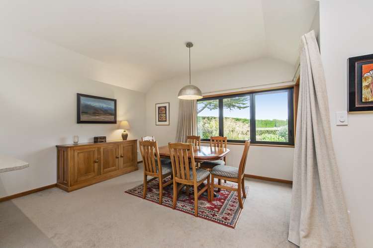 94 Voss Road Lincoln_13