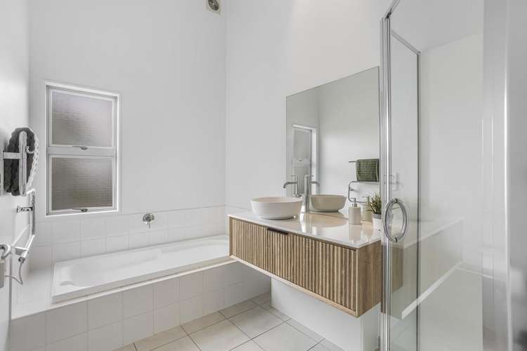 20/40 Scarlet Oak Drive Schnapper Rock_13