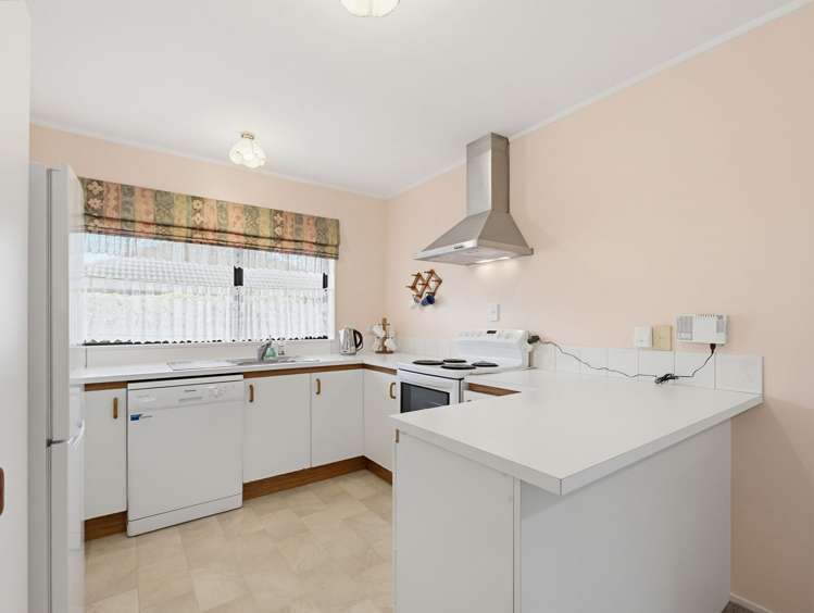 2/13 Greers Road Weymouth_7