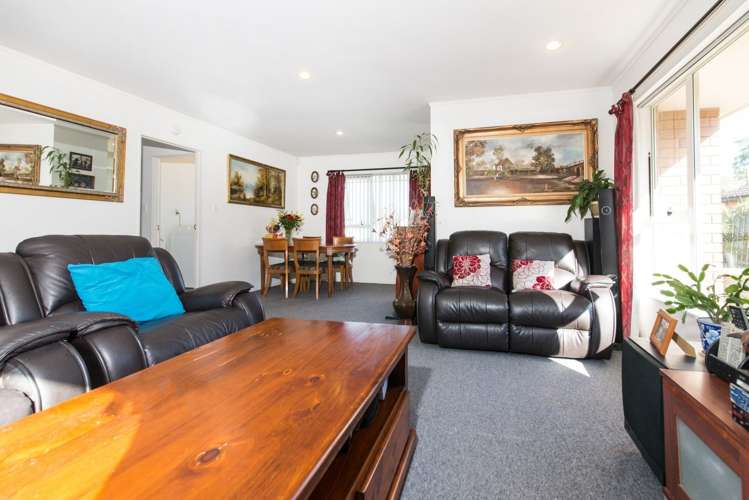 19 Cretian Crescent Henderson_17