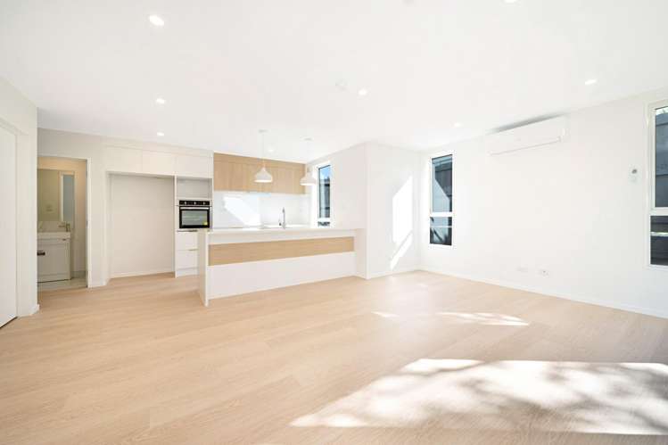 D/24 Pipitea Place Massey_1