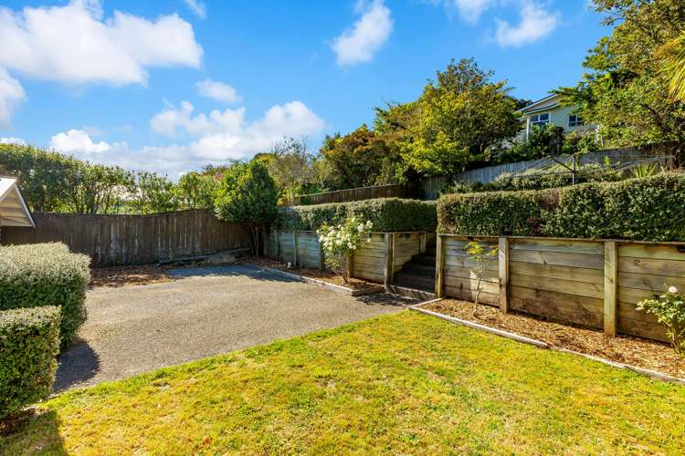 13 Firth Terrace Karori_22