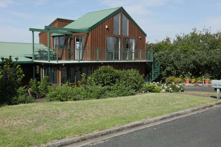 14 Puriri Place Sandspit_9