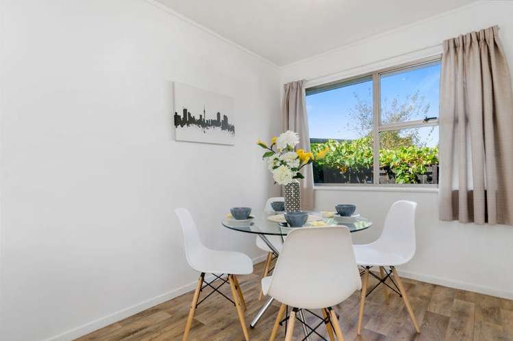 4 Selsey Lane Manurewa_6