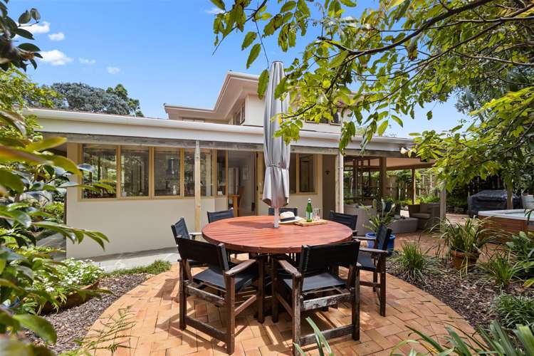 484 Beach Road Murrays Bay_6