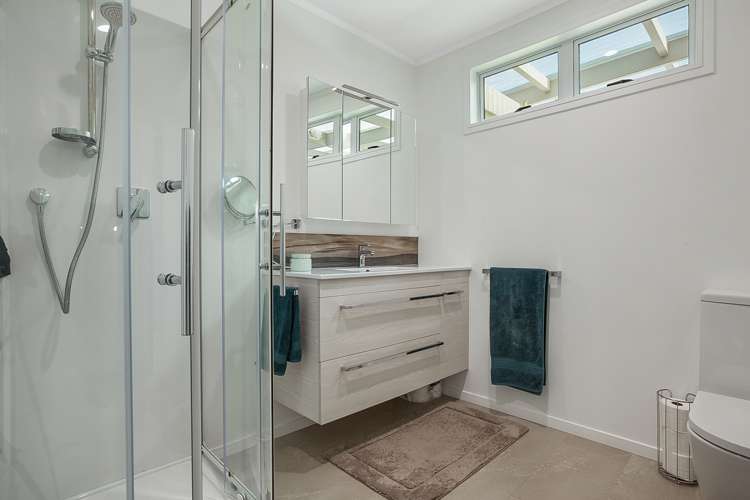 15 Pairatahi Road Kaingaroa_12