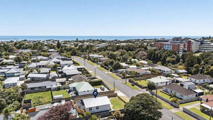 134 Seaview Road Westown_18