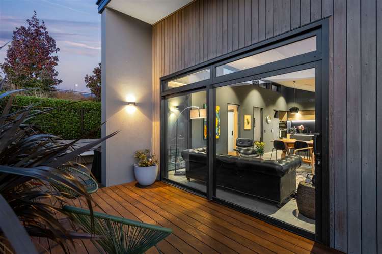 3 Hewers Lane Kennedys Bush_9