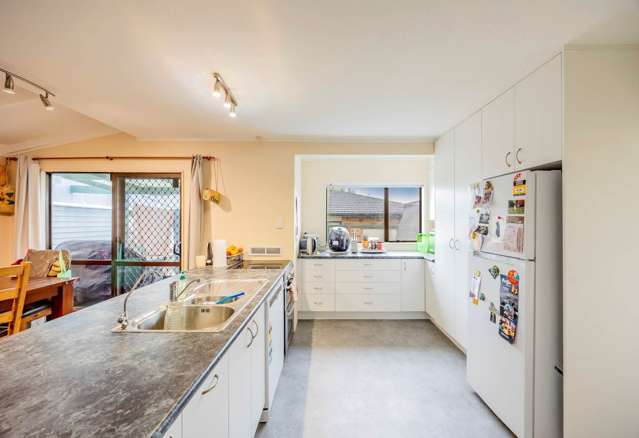 47 Puketea Street Blockhouse Bay_3