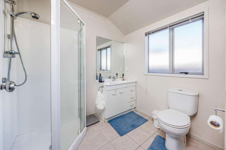 13 Glenross Drive Wattle Downs_16