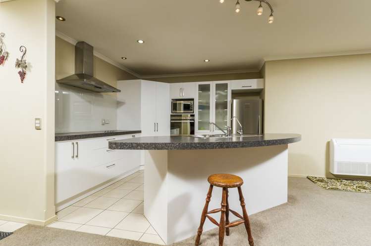 14 Wanderers Avenue Brightwater_6