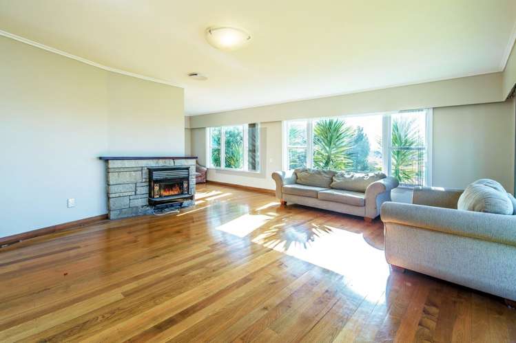 8 Mawney Road_0