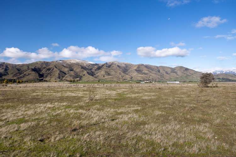 22 Totara Place, Queensbury_5