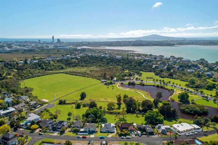 14 Tarahanga Street Northcote_17