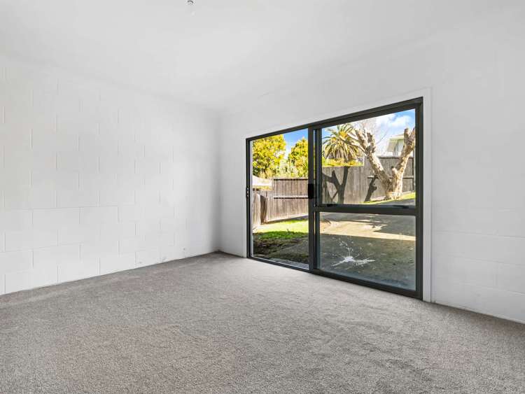 24 Leaver Place Weymouth_27