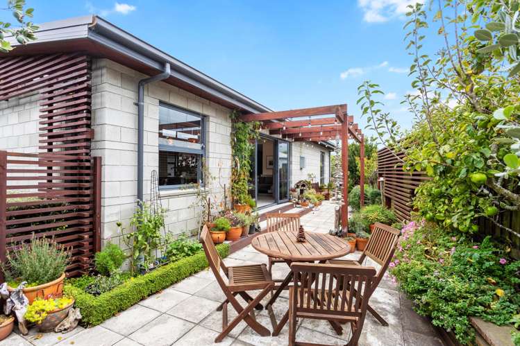 3 Riverwood Boulevard Redwood_18